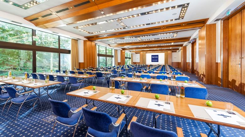 <b>Dorint Hotel Am Main Taunus Frankfurt Meeting</b>. Images powered by <a href="https://iceportal.shijigroup.com/" title="IcePortal" target="_blank">IcePortal</a>.