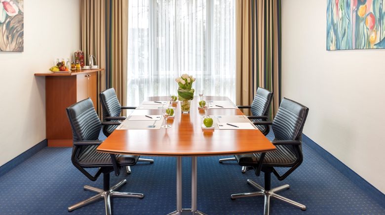 <b>Dorint Kongresshotel Duesseldorf/Neuss Meeting</b>. Images powered by <a href="https://iceportal.shijigroup.com/" title="IcePortal" target="_blank">IcePortal</a>.