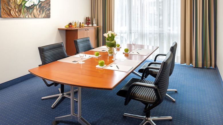 <b>Dorint Kongresshotel Duesseldorf/Neuss Meeting</b>. Images powered by <a href="https://iceportal.shijigroup.com/" title="IcePortal" target="_blank">IcePortal</a>.