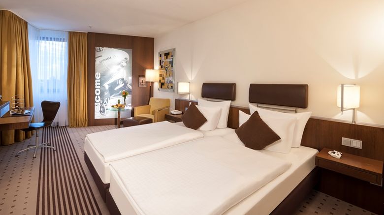 <b>Essential by Dorint Hotel Frankfurt Niederrad Room</b>. Images powered by <a href="https://iceportal.shijigroup.com/" title="IcePortal" target="_blank">IcePortal</a>.