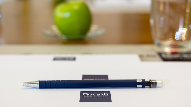 <b>Essential by Dorint Hotel Frankfurt Niederrad Meeting</b>. Images powered by <a href="https://iceportal.shijigroup.com/" title="IcePortal" target="_blank">IcePortal</a>.