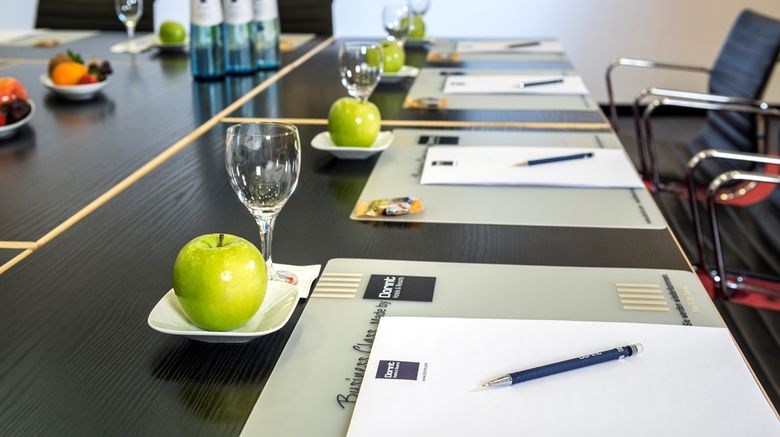 <b>Dorint Sanssouci Berlin-Potsdam Meeting</b>. Images powered by <a href="https://iceportal.shijigroup.com/" title="IcePortal" target="_blank">IcePortal</a>.