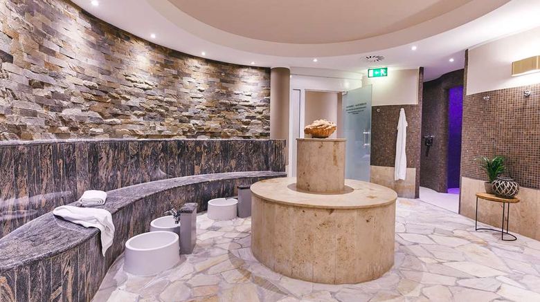 <b>Dorint Wustrow Strandresort Spa</b>. Images powered by <a href="https://iceportal.shijigroup.com/" title="IcePortal" target="_blank">IcePortal</a>.