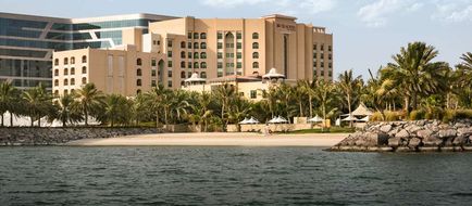 Traders Hotel Exterior