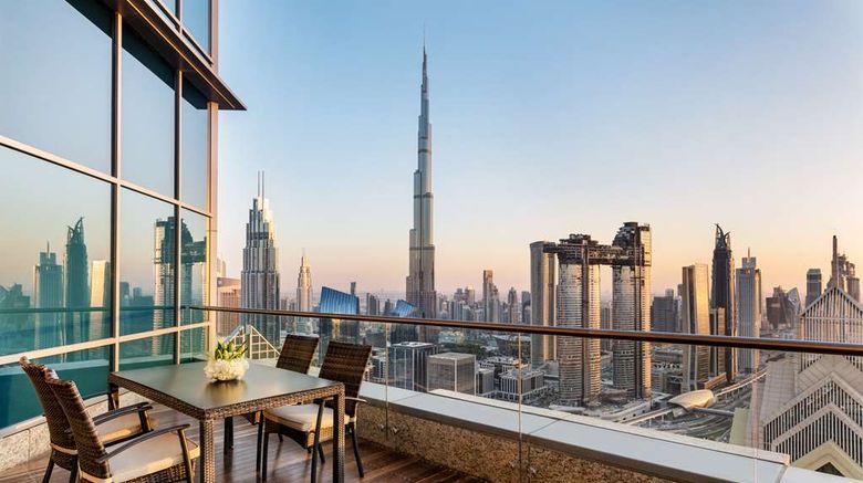 <b>Shangri-La Hotel Dubai Suite</b>. Images powered by <a href="https://iceportal.shijigroup.com/" title="IcePortal" target="_blank">IcePortal</a>.