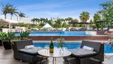 Shangri-La Hotel, The Marina Pool