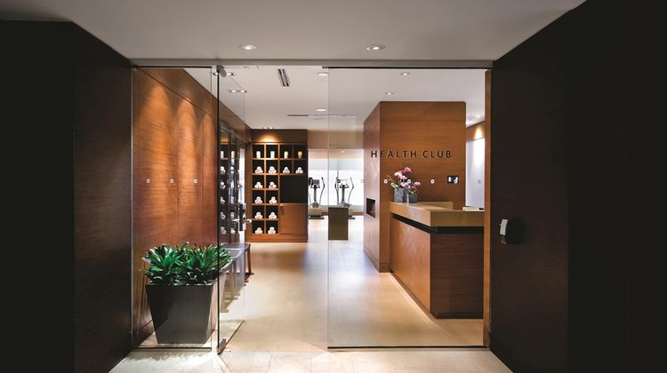 Shangri-La Hotel, Toronto Spa