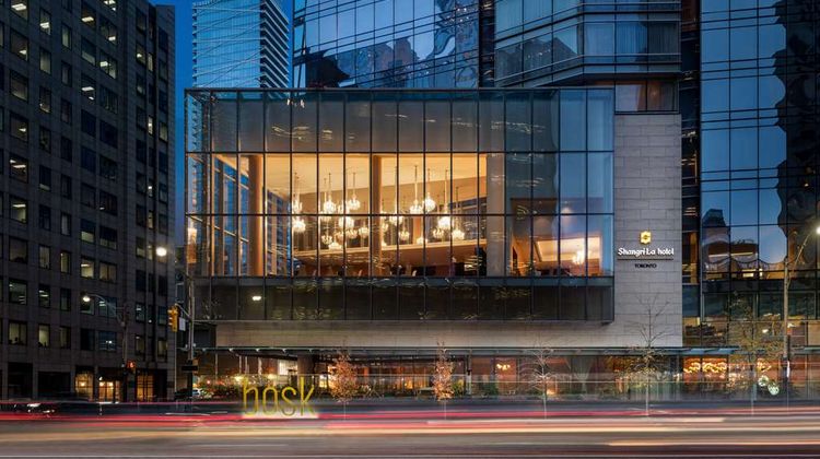 Shangri-La Hotel, Toronto Exterior