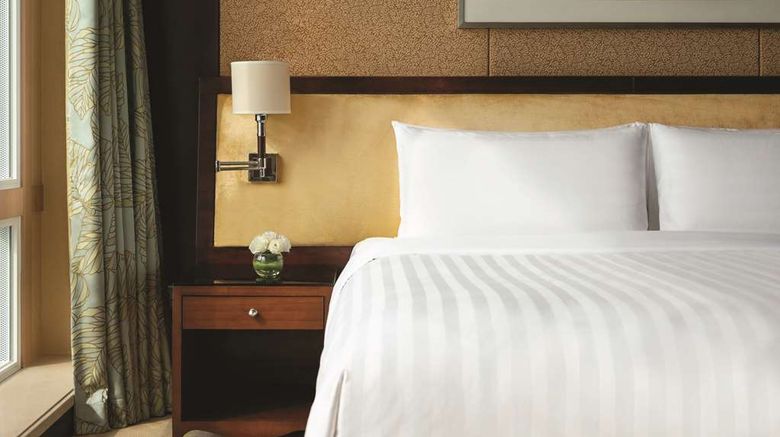 <b>Shangri-La Hotel Chengdu Suite</b>. Images powered by <a href="https://iceportal.shijigroup.com/" title="IcePortal" target="_blank">IcePortal</a>.