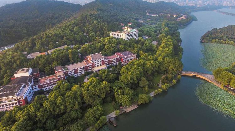 Shangri-La Hotel Hangzhou Exterior