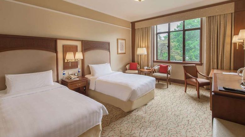 <b>Shangri-La Hotel Hangzhou Room</b>. Images powered by <a href=https://www.travelagewest.com/Hotels/Hangzhou-China/