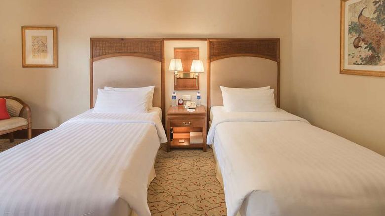 <b>Shangri-La Hotel Hangzhou Room</b>. Images powered by <a href=https://www.travelagewest.com/Hotels/Hangzhou-China/