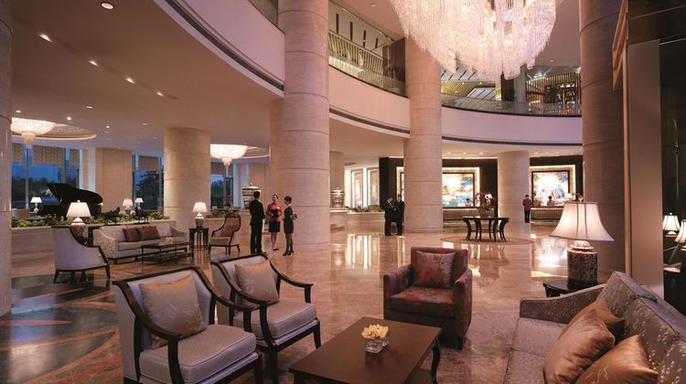 Shangri-La Hotel Hohhot Lobby