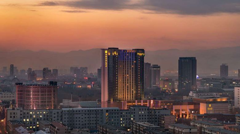 <b>Shangri-La Hotel Hohhot Exterior</b>. Images powered by <a href="https://iceportal.shijigroup.com/" title="IcePortal" target="_blank">IcePortal</a>.