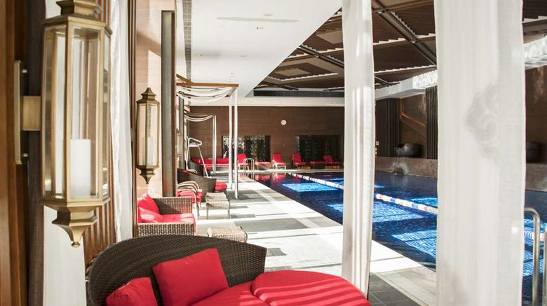 <b>Shangri-La Hotel, Lhasa Pool</b>. Images powered by <a href="https://iceportal.shijigroup.com/" title="IcePortal" target="_blank">IcePortal</a>.