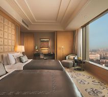 Shangri-La Nanjing Room