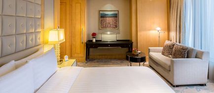 Shangri-La Nanjing Room