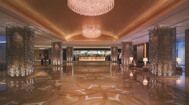 <b>Shangri-La Hotel Qingdao Lobby</b>. Images powered by <a href="https://iceportal.shijigroup.com/" title="IcePortal" target="_blank">IcePortal</a>.
