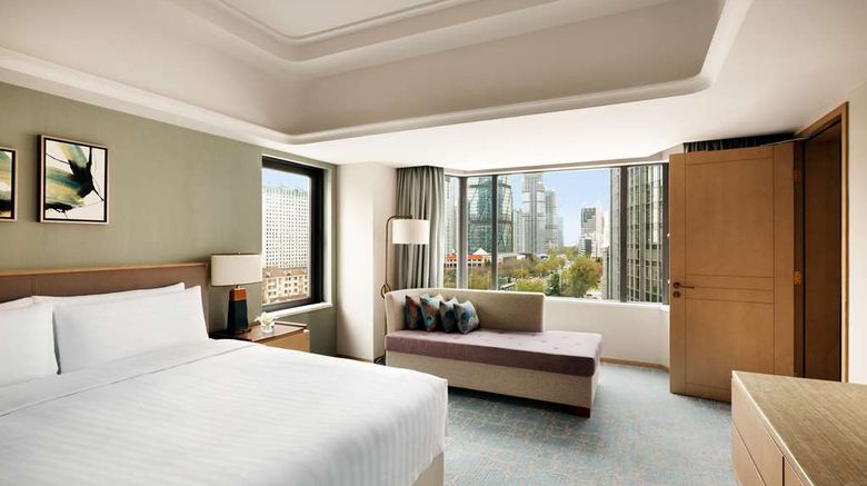 <b>Shangri-La Hotel Qingdao Suite</b>. Images powered by <a href="https://iceportal.shijigroup.com/" title="IcePortal" target="_blank">IcePortal</a>.