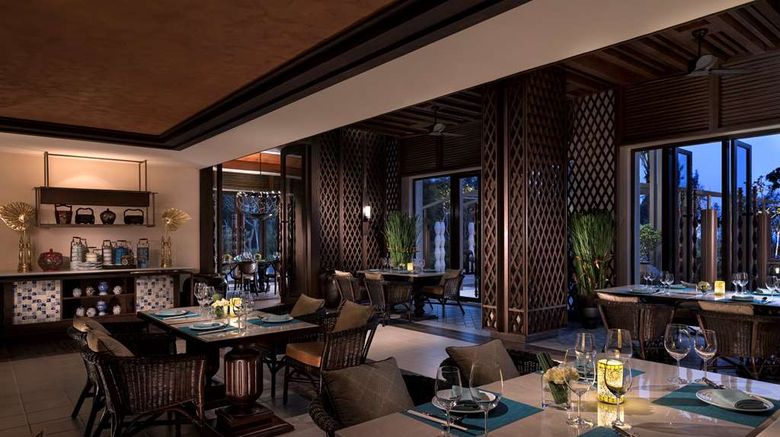 <b>Shangri-La Sanya Resort & Spa Restaurant</b>. Images powered by <a href=https://www.travelagewest.com/Hotels/Sanya-China/