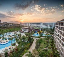 Shangri-La Sanya Resort & Spa Exterior