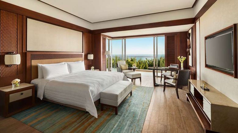<b>Shangri-La Sanya Resort & Spa Suite</b>. Images powered by <a href=https://www.travelagewest.com/Hotels/Sanya-China/