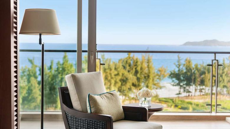 <b>Shangri-La Sanya Resort & Spa Suite</b>. Images powered by <a href=https://www.travelagewest.com/Hotels/Sanya-China/