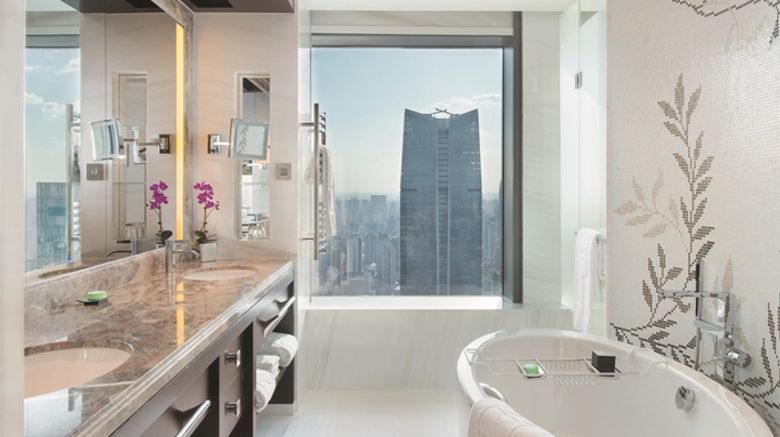 <b>Jing An Shangri-La, West Shanghai Suite</b>. Images powered by <a href="https://iceportal.shijigroup.com/" title="IcePortal" target="_blank">IcePortal</a>.