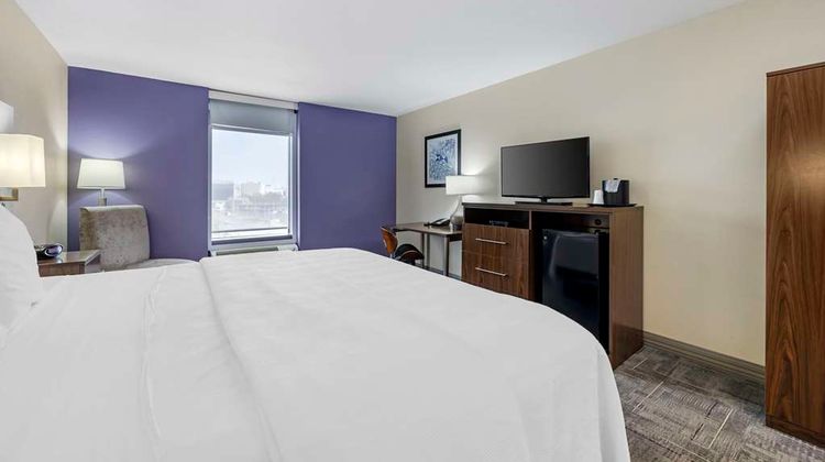 Best Western Plus Gen X Inn Room