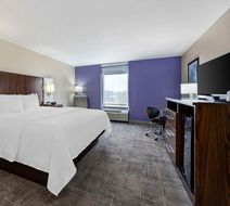 Best Western Plus Gen X Inn Room