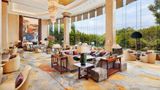 <b>Pudong Shangri-La Hotel Lobby</b>. Images powered by <a href="https://iceportal.shijigroup.com/" title="IcePortal" target="_blank">IcePortal</a>.