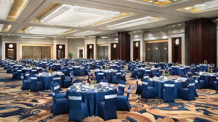 Pudong Shangri-La Hotel Meeting