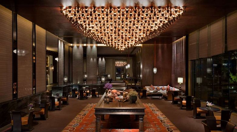 <b>Shangri-La Resort Lobby</b>. Images powered by <a href="https://iceportal.shijigroup.com/" title="IcePortal" target="_blank">IcePortal</a>.