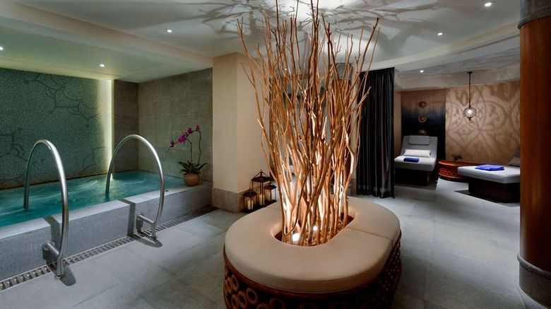 <b>Shangri-La Resort Spa</b>. Images powered by <a href="https://iceportal.shijigroup.com/" title="IcePortal" target="_blank">IcePortal</a>.