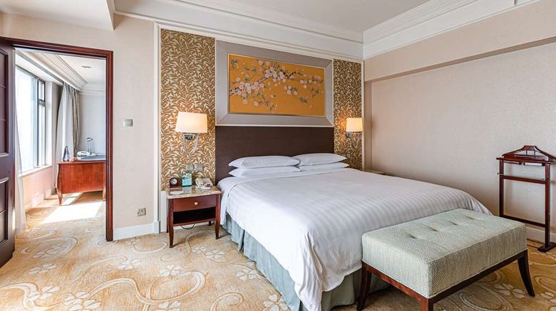 <b>Shangri-La Hotel Wuhan Room</b>. Images powered by <a href="https://iceportal.shijigroup.com/" title="IcePortal" target="_blank">IcePortal</a>.