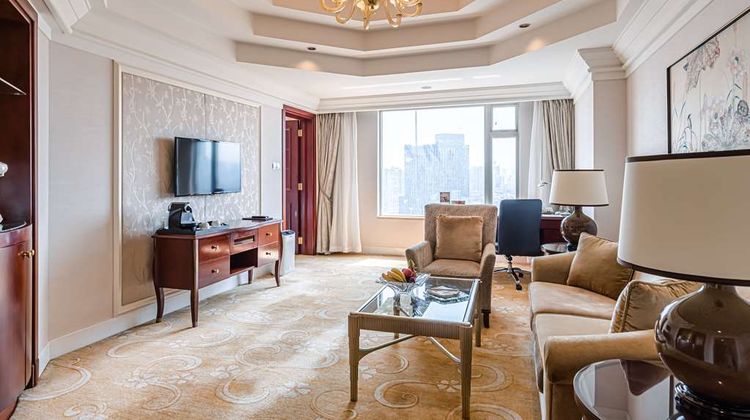 Shangri-La Hotel Wuhan Room