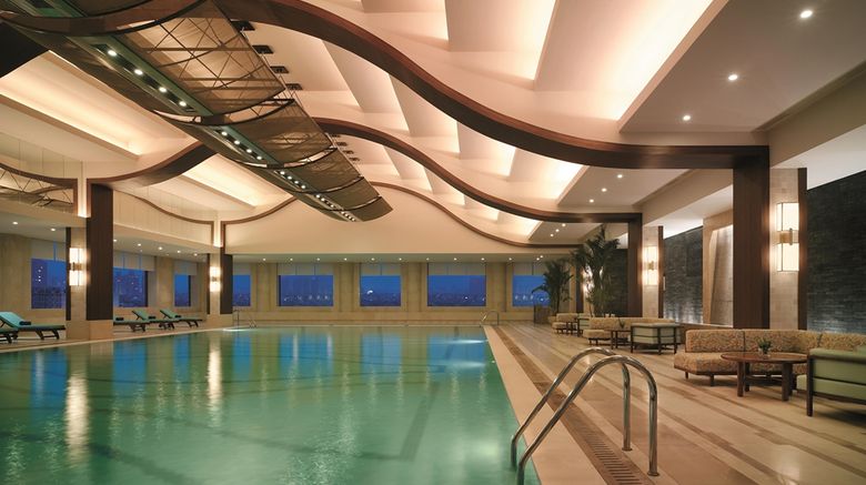 <b>Shangri-La Hotel, Xian Pool</b>. Images powered by <a href="https://iceportal.shijigroup.com/" title="IcePortal" target="_blank">IcePortal</a>.