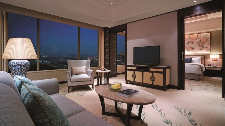 <b>Shangri-La Hotel, Yangzhou Suite</b>. Images powered by <a href="https://iceportal.shijigroup.com/" title="IcePortal" target="_blank">IcePortal</a>.