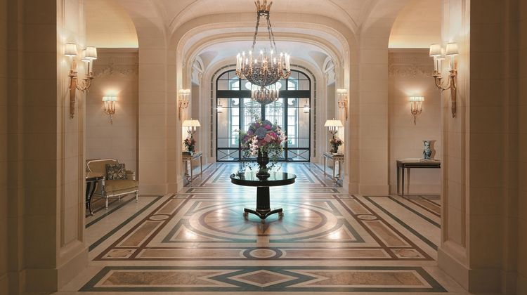 Shangri-La Hotel, Paris Lobby