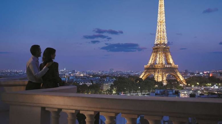 Shangri-La Hotel, Paris Exterior. Images powered by <a href="https://iceportal.shijigroup.com" target="_blank" rel="noopener">Ice Portal</a>.