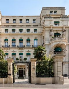 Shangri-La Hotel, Paris
