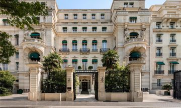 Shangri-La Hotel, Paris
