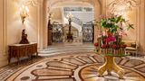 <b>Shangri-La Hotel, Paris Lobby</b>. Images powered by <a href="https://iceportal.shijigroup.com/" title="IcePortal" target="_blank">IcePortal</a>.