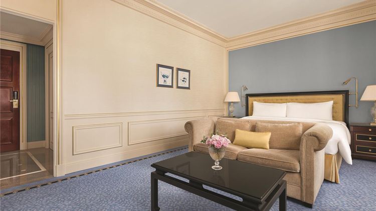 Shangri-La Hotel, Paris Room
