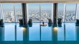 <b>Shangri-La The Shard, London Pool</b>. Images powered by <a href="https://iceportal.shijigroup.com/" title="IcePortal" target="_blank">IcePortal</a>.