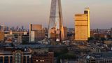 <b>Shangri-La The Shard, London Exterior</b>. Images powered by <a href="https://iceportal.shijigroup.com/" title="IcePortal" target="_blank">IcePortal</a>.