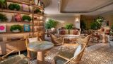 <b>Island Shangri-La Hong Kong Spa</b>. Images powered by <a href="https://iceportal.shijigroup.com/" title="IcePortal" target="_blank">IcePortal</a>.