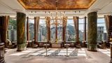 <b>Island Shangri-La Hong Kong Ballroom</b>. Images powered by <a href="https://iceportal.shijigroup.com/" title="IcePortal" target="_blank">IcePortal</a>.