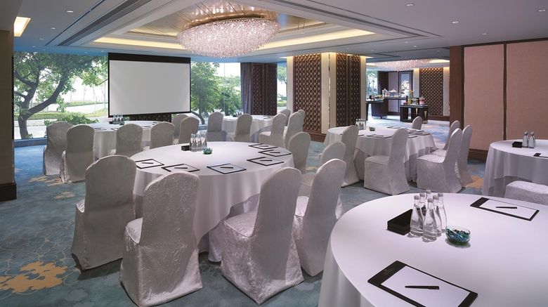 <b>Kowloon Shangri-La Meeting</b>. Images powered by <a href="https://iceportal.shijigroup.com/" title="IcePortal" target="_blank">IcePortal</a>.