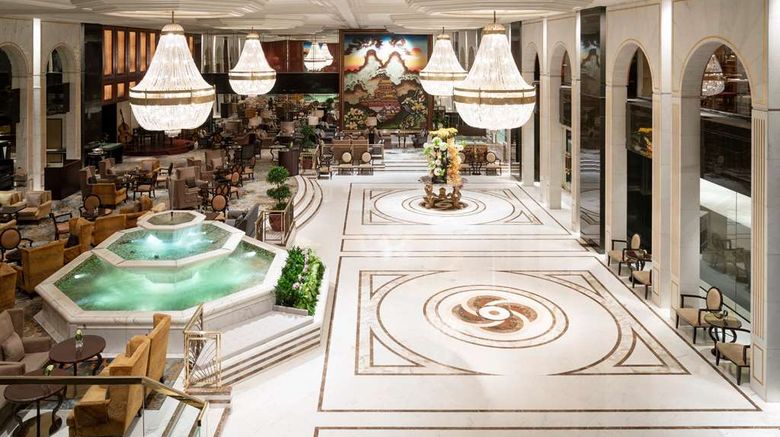<b>Kowloon Shangri-La Lobby</b>. Images powered by <a href="https://iceportal.shijigroup.com/" title="IcePortal" target="_blank">IcePortal</a>.